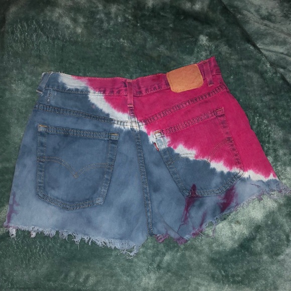 Levi’s slim fit tie dyed shorts - Picture 2 of 7